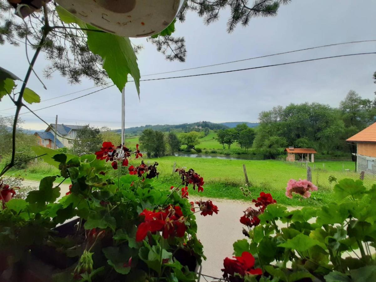 Guest House Sobic Sipovo Bagian luar foto