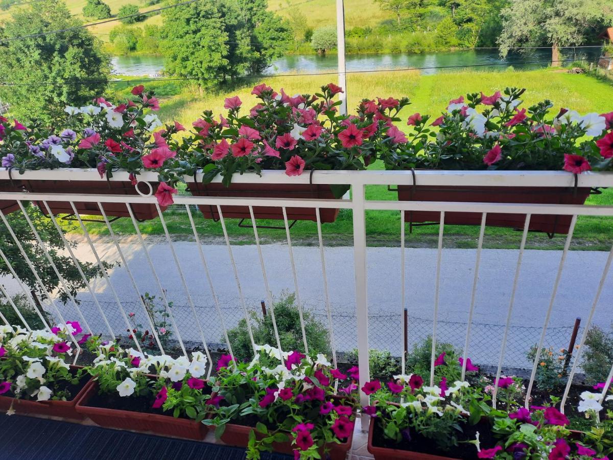 Guest House Sobic Sipovo Bagian luar foto